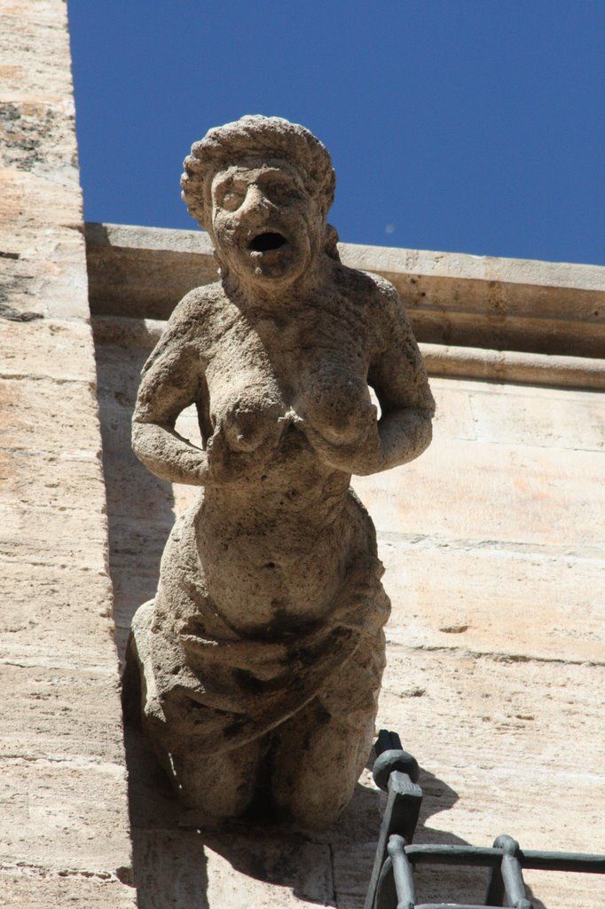 Gárgola de la Catedral de Valencia. Fuente: lugaresconhistoria.com