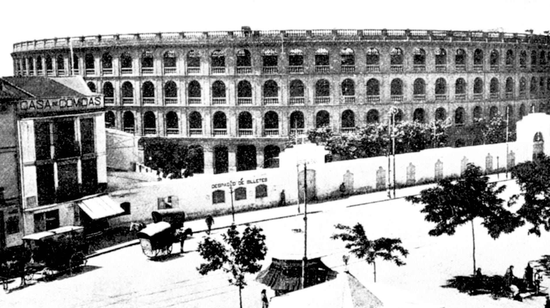 Año 1917. Estampa de la Plaza de toros después de la inauguración de la nueva Estación del Norte. Fuente: Las Provincias