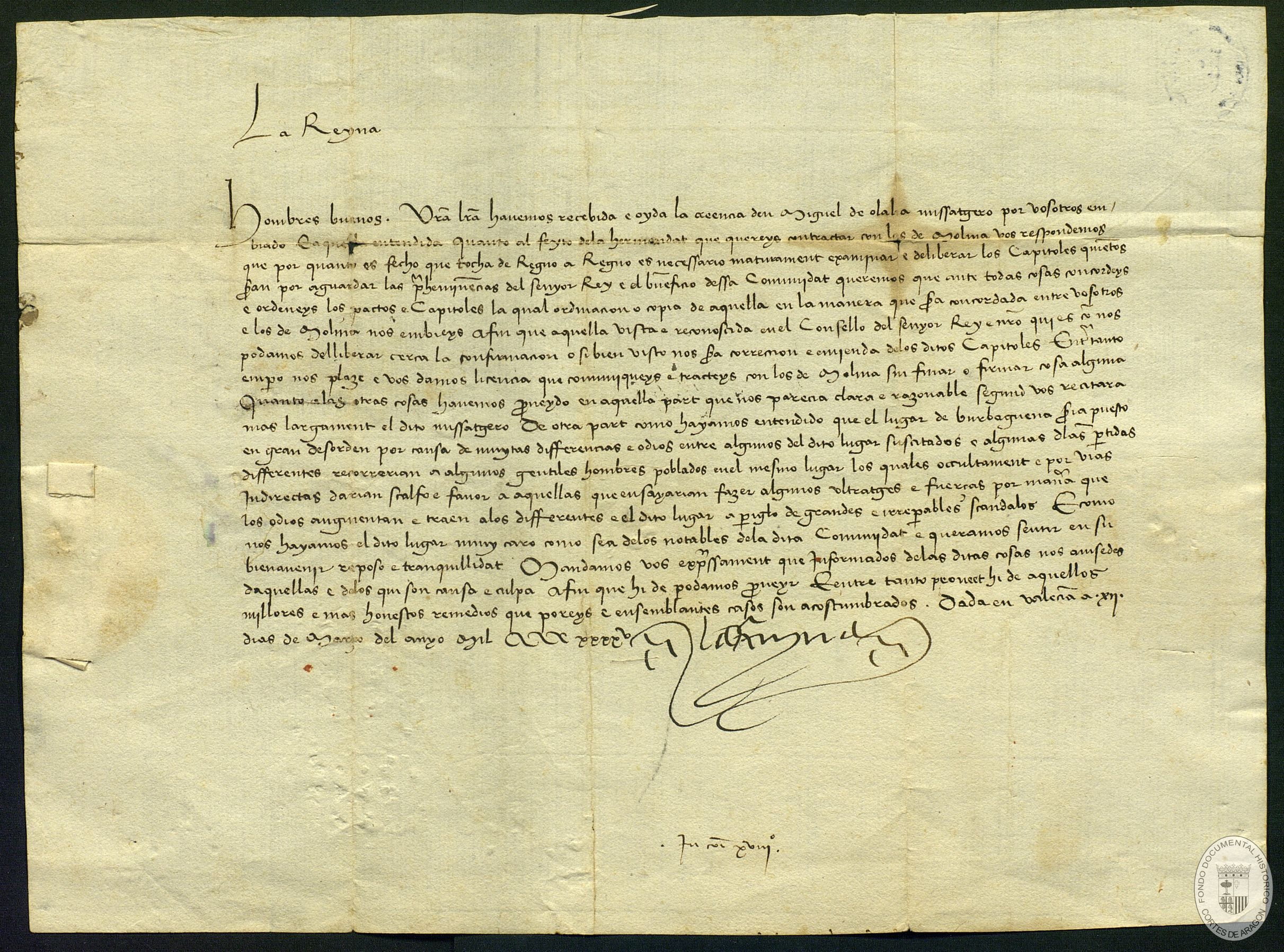 CARTA escrita en Valencia, de María de Castilla, reina de Aragón, esposa de Alfonso V el Magnánimo, dirigida a los escribanos, oficiales y hombres buenos de la comunidad de aldeas de Daroca, en respuesta a su solicitud de firmar una concordia con Moli.