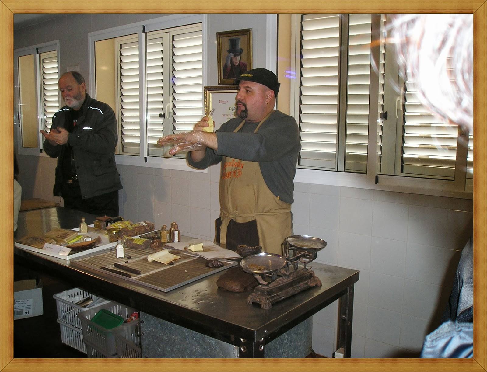 Maestro Chocolatero Comes.
