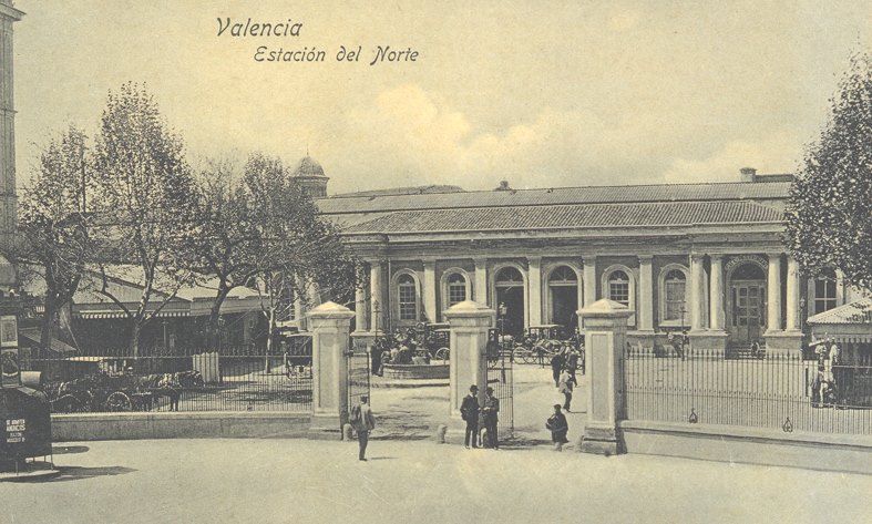 Fachada de la antigua Estación del Norte.