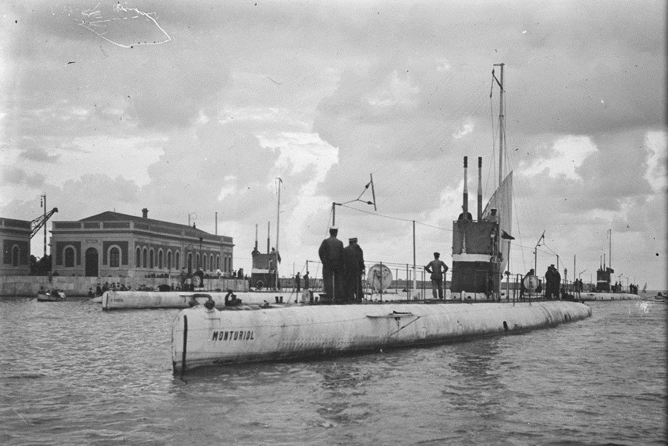 Cuando el «Kanguro» visitó Valencia junto a torpederos y submarinos