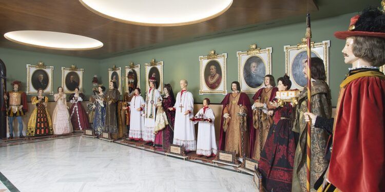 Descubre los Bultos de San Vicente Ferrer y las salas nobles del Colegio Notarial de Valencia