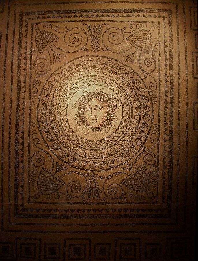 Mosaico de la Medusa, Valencia. Fuente: Joanbanjo, CC BY-SA 3.0