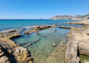 Ruta por las piscifactorías romanas de los Baños de la Reina de Calpe y otros baños de la reina