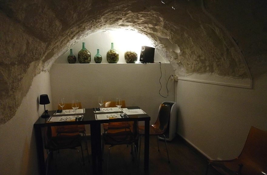 El rincón de Valencia donde disfrutar de la gastronomía en una cisterna romana: La Moma