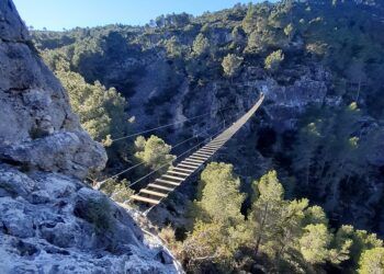 ¿Sabías que el segundo puente tibetano más largo de España está en la provincia de Valencia?