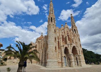 El Santuario de Santa María Magdalena, la pequeña Sagrada Familia alicantina