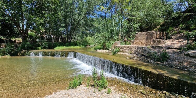 La Ruta de los Molinos de Alborache, un bello recorrido pegado al río Buñol