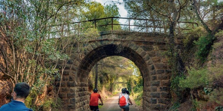 La conexión de la Vía Xurra con la Vía de Ojos Negros creará un sendero ciclopeatonal de 200 km