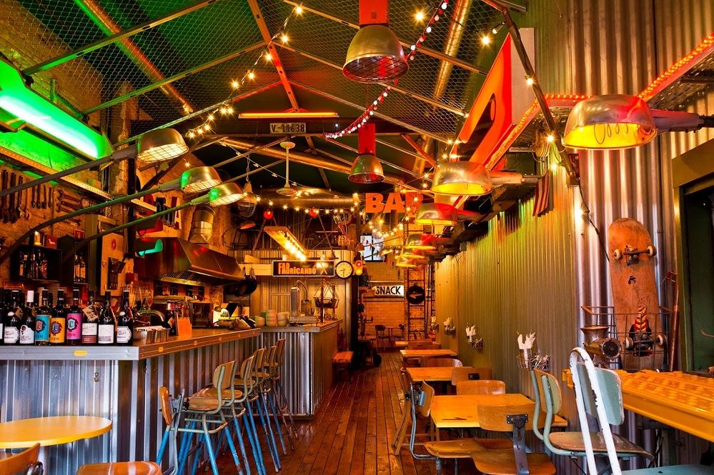 La FABrica: un restaurante con decoración industrial en Valencia