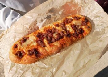 Pelaeta de Riba-roja de Túria, la tradicional coca salada ribarrojera