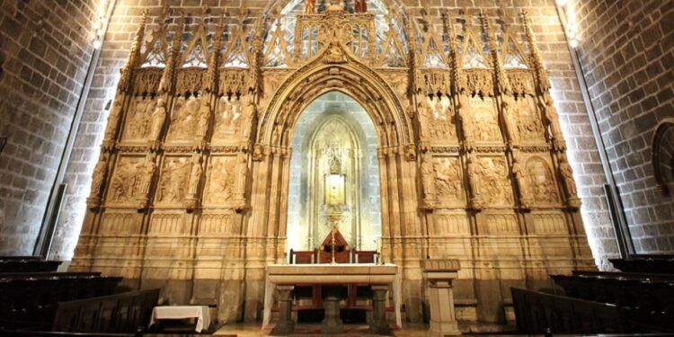 ¿Sabías que varios estudios afirman que el Santo Cáliz de la Catedral de Valencia es el auténtico?