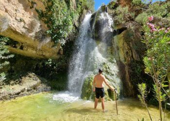 El Barranco de la Barbulla, la espectacular ruta del agua de Cortes de Pallás