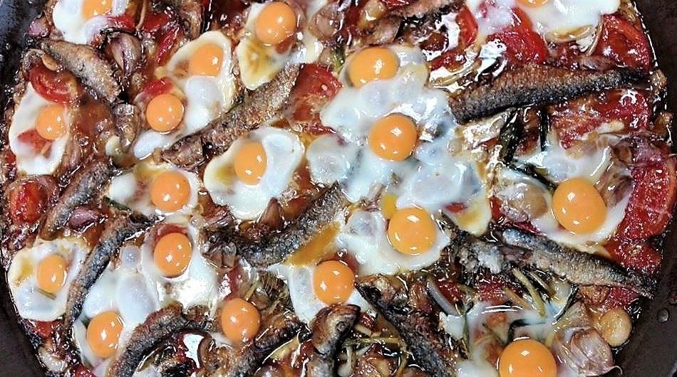 Paella de Guardia Civil, plato del buen festero alicantino llamado «esmorzaret o soparet alacantí»
