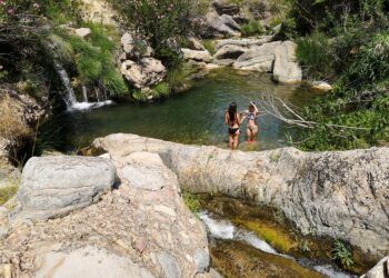 El Pozo de la Olla, la preciosa piscina natural de la localidad castellonense de Ayódar