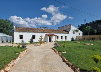 Venta l’Home, una antigua casa de postas del s. XVII convertida en un salón de bodas y eventos