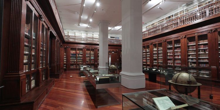 Descubre gratis la Sala Duque de Calabria de la Biblioteca Histórica de la Universitat de Valencia