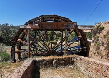La Noria de Casas del Río, la última noria de riego que se mantiene activa en Valencia