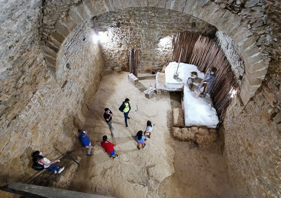 La Nevera dels Regatxols, una construcción del s. XVII para conocer el comercio de la nieve