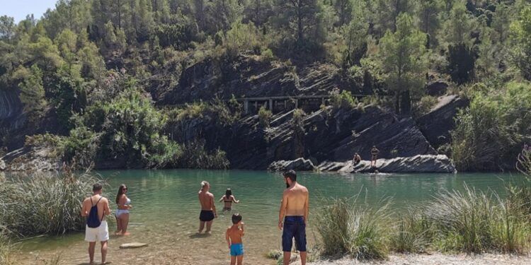 La espectacular y escondida poza del río Mijares junto a la población de Fanzara