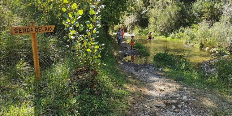 La Senda del Río de Teresa, un bello recorrido para hacer en familia