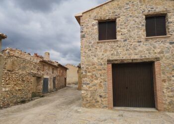 Bodegas de Pardanchinos, un asentamiento agrícola en mitad de la CV-341
