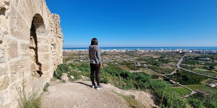 De ruta en Gandia por Beniopa, la ermita de Santa Anna y el Castillo de Bairén