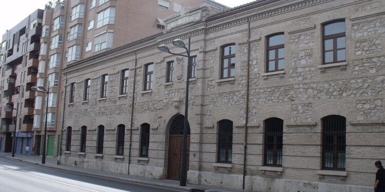 ¿Sabías que el Colegio Público 9 D’Octubre fue la antigua Cárcel de Mujeres de Valencia?