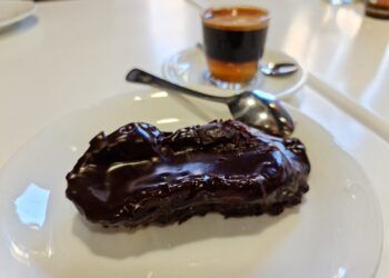 Las torrijas de chocolate del Bar Restaurante Rojas Clemente