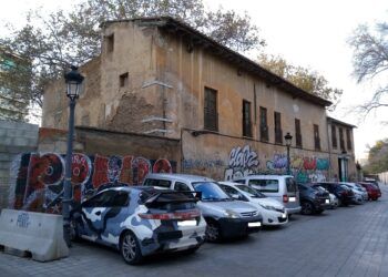 La Alquería de la calle Beato Gaspar Bono de Valencia, abandonada y en ruinas