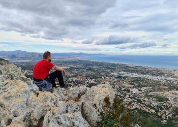 La Cova de l´Aigua y la Creu de Dénia, una preciosa ruta en el Parc Natural del Montgó
