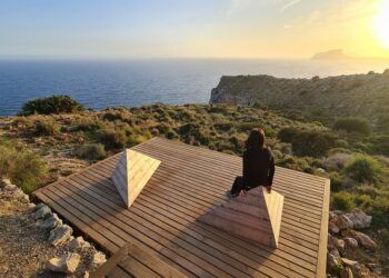 El sendero de la Torre Vigía Cap d’Or, ruta con unas vistas únicas en Moraira
