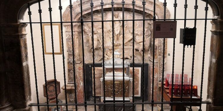 La cadena y argolla del martirio de San Vicente en el siglo IV están en Valencia