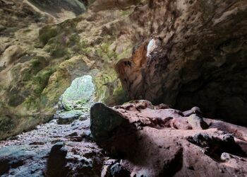 La Cova dels Frares, una pequeña pero bonita cueva en la provincia de Valencia