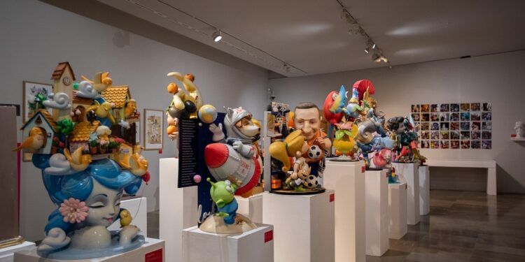 Una gran exposición con 200 ninots, y entrada gratuita, llega al Centre del Carme de Valencia