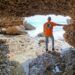 La Cala de la Foradada, una cala de Vinaròs con un agujero natural en la roca