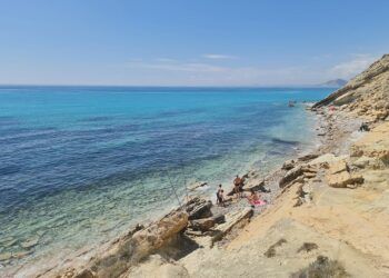 La Malladeta, una bella cala de La Vila Joiosa junto a un santuario íbero