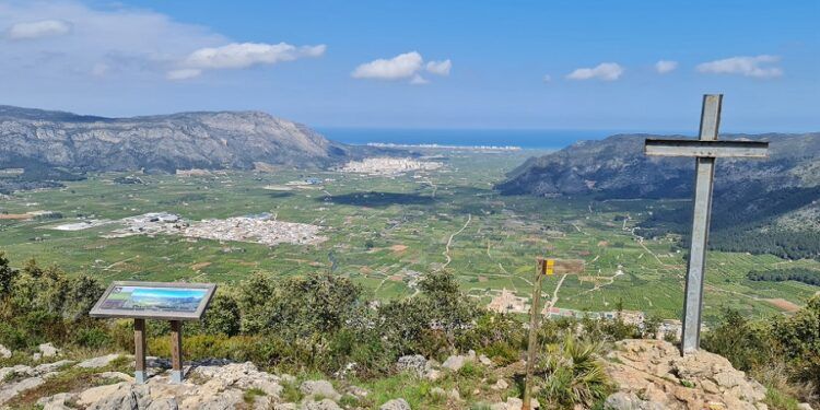El PR CV-50, el precioso recorrido de Simat de la Valldigna lleno de miradores