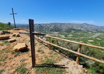 El PR-CV 400, del Vernissa a la Cuta, el sendero de Llocnou de Sant Jeroni
