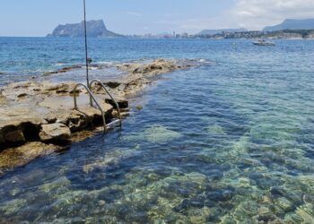 Cala Cap Blanc o Punta Estrella, una preciosa cala virgen de Moraira para hacer snorkel