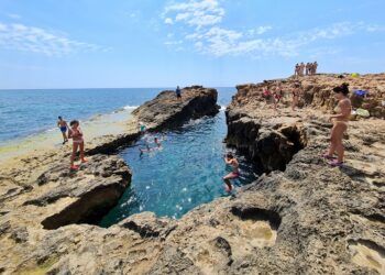 La Cala de la Zorra, un rincón mágico de la costa alicantina