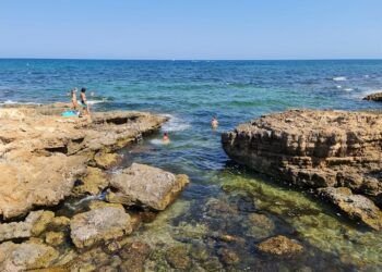 Ruta de calas y playas desde Playa de los Náufragos (Torrevieja) hasta Cala Capitán (Orihuela)