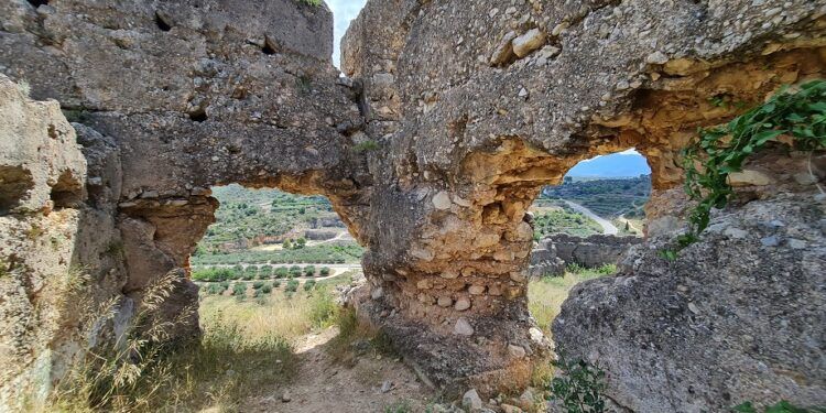 De ruta en Llutxent por la Ermita, el Monasteri del Corpus Christi y el Castell de Xio