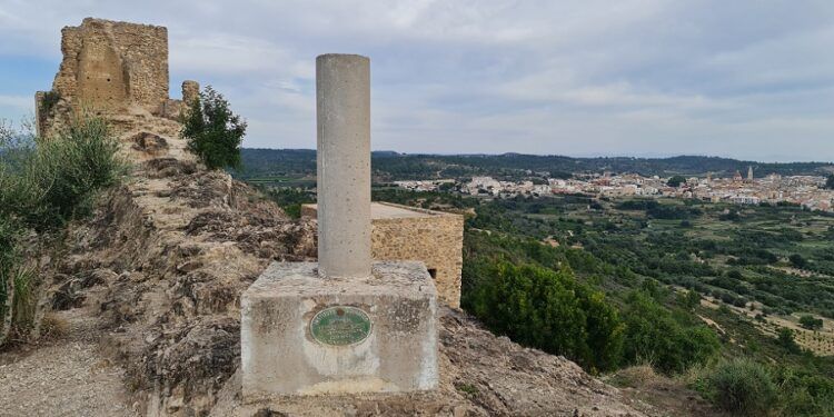 El Castellet de Turís, una sencilla ruta para conocer las ruinas de una fortaleza de origen árabe