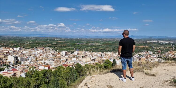 La Hoya de Buñol-Chiva, guía para disfrutar de su gastronomía, naturaleza, cultura y patrimonio