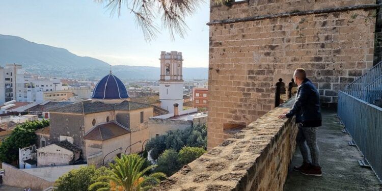 El Castillo de Dénia, el lugar con mejores vistas del casco antiguo dianense