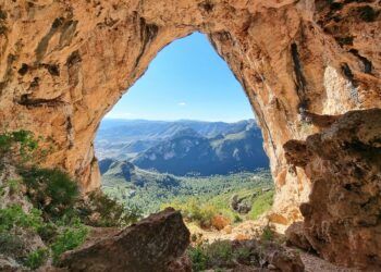 La Cova Oberta, una gran maravilla natural en Gandia