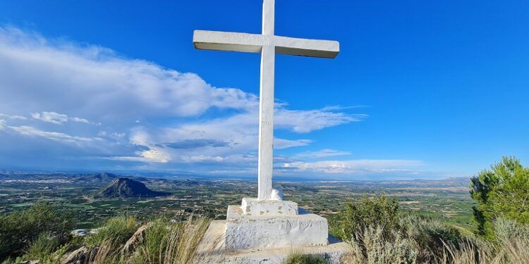 La Ruta de la Serra de la Creu y el Mirador de la Creu de Genovés, el PR-CV 193