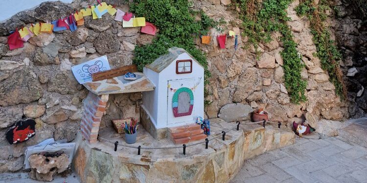 La casa del Ratoncito Pérez de Navarrés, donde los peques pueden dejar sus dientes y chupetes